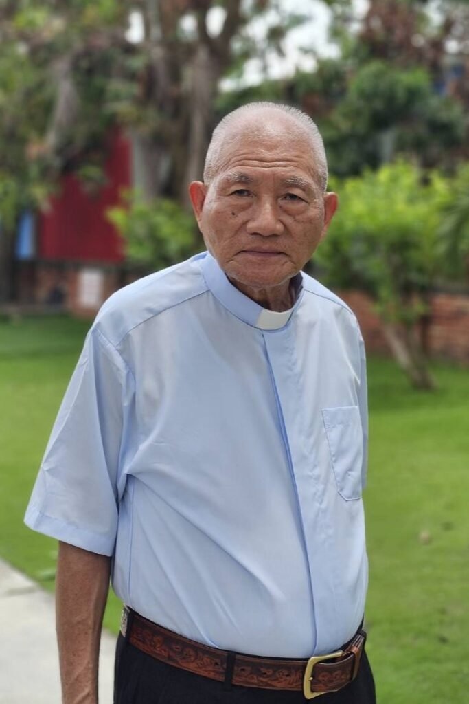 曾智生牧師